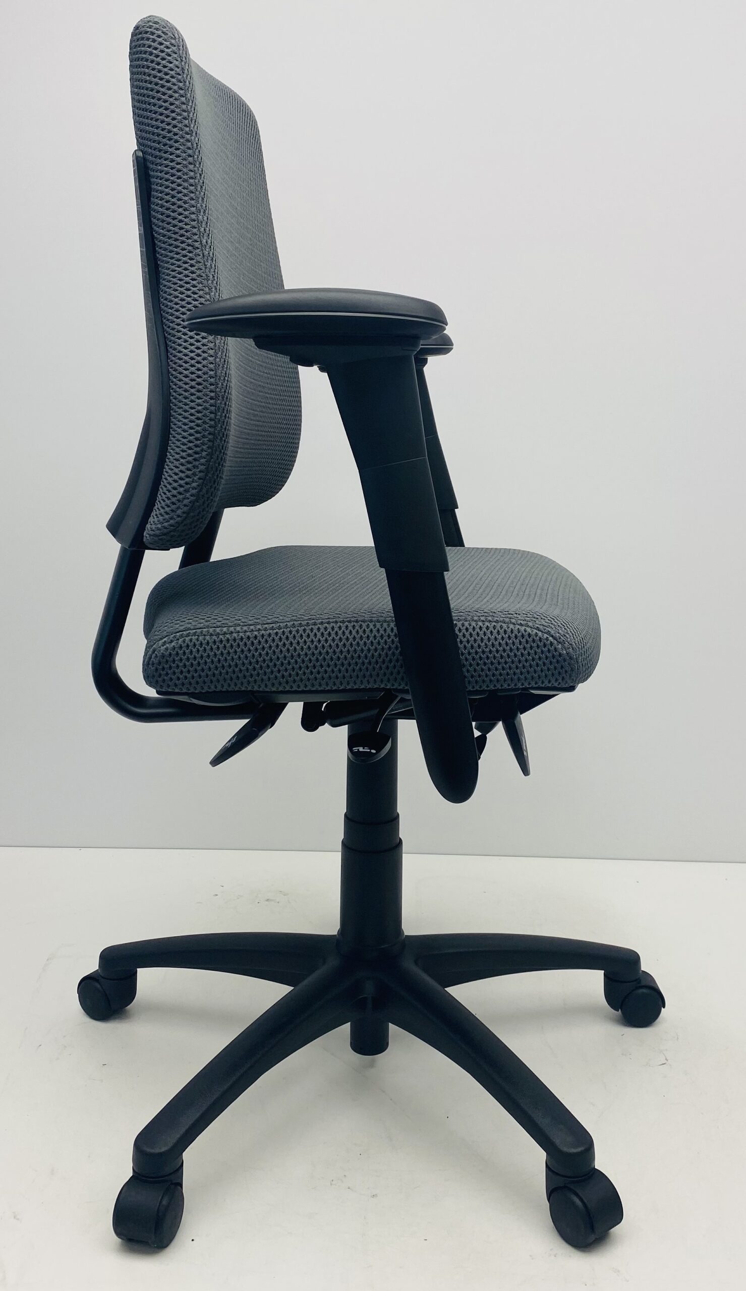 Bureaustoel BMA Axia Pro extra hoge rug grijs nieuwe stof