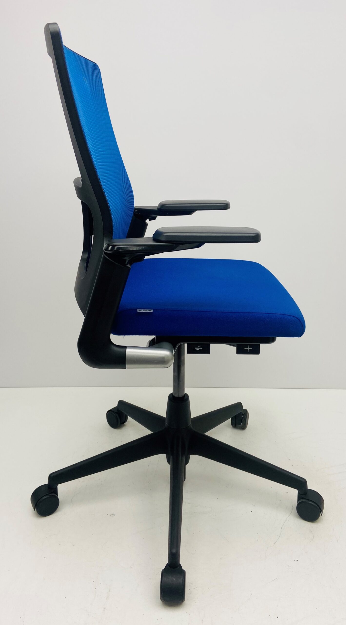 Bureaustoel Ahrend 2020 blauw