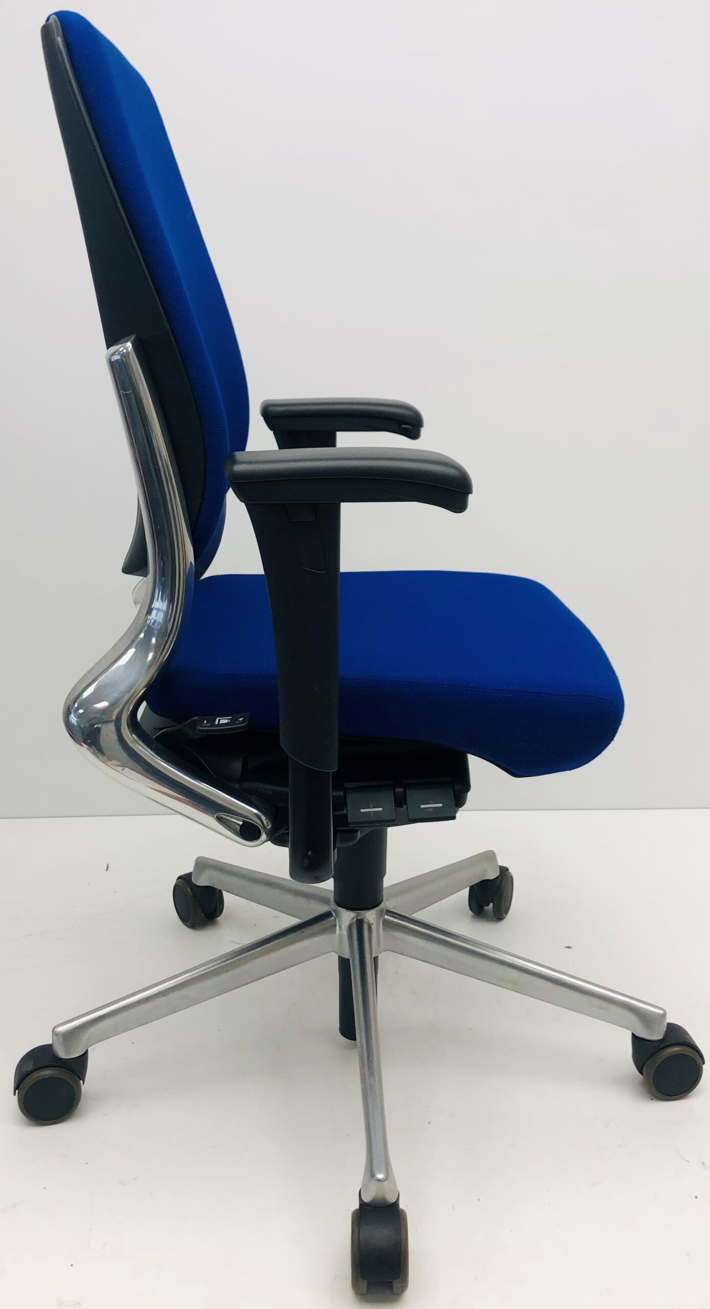 Bureaustoel Ahrend 230 donker blauw