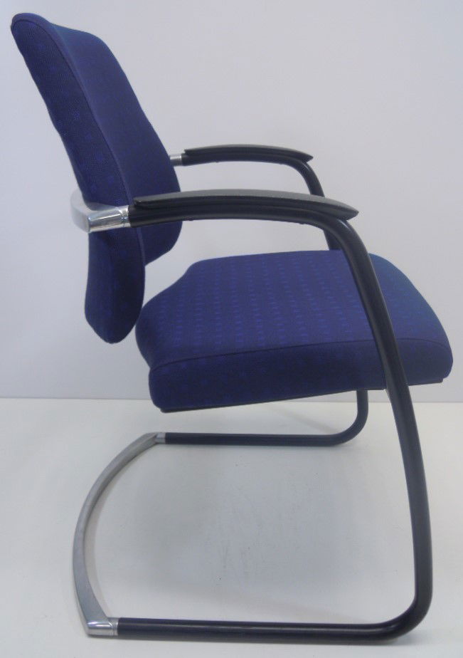 Vergaderstoel bijzetstoel BMA Axia Visit zwart