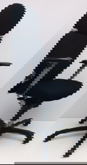 Bureaustoel Comforto 77 met hoofdsteun nieuwe stof