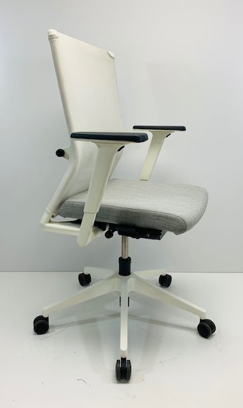 Bureaustoel Comforto Haworth 56 wit