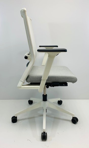 Bureaustoel Comforto Haworth 56 wit