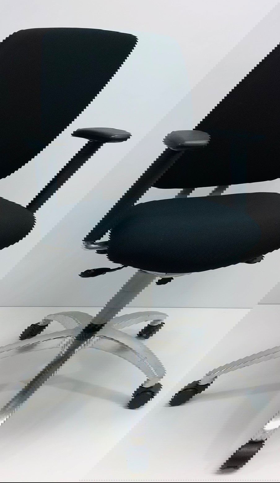 Bureaustoel Drabert Entrada zwart nieuwe stof chroom