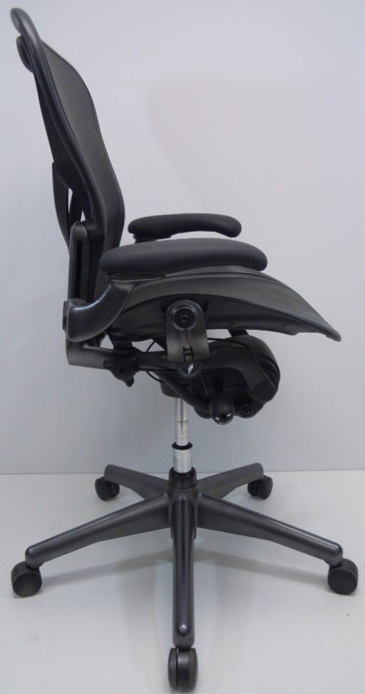 Bureaustoel Herman Miller Aeron B antraciet