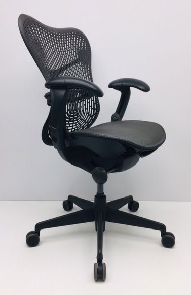 Bureaustoel Herman Miller Mirra grijs