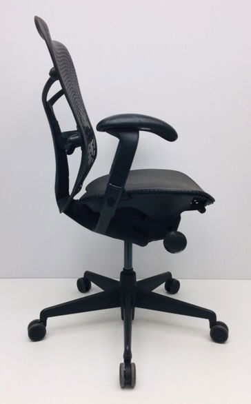 Bureaustoel Herman Miller Mirra grijs