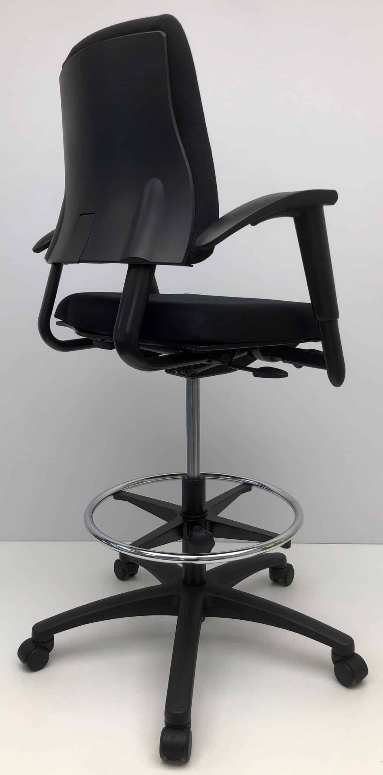 Loketstoel, kassastoel BMA Axia office middelhoge rug nieuwe stof