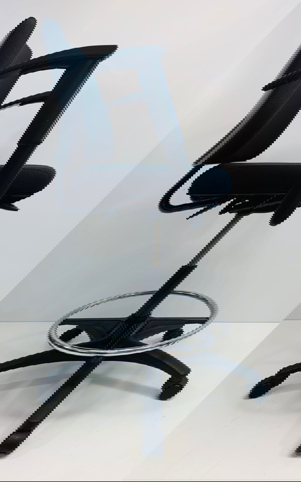 Kassastoel, loketstoel, bootstoel BMA Axia Office middelhoge rug nieuwe stof