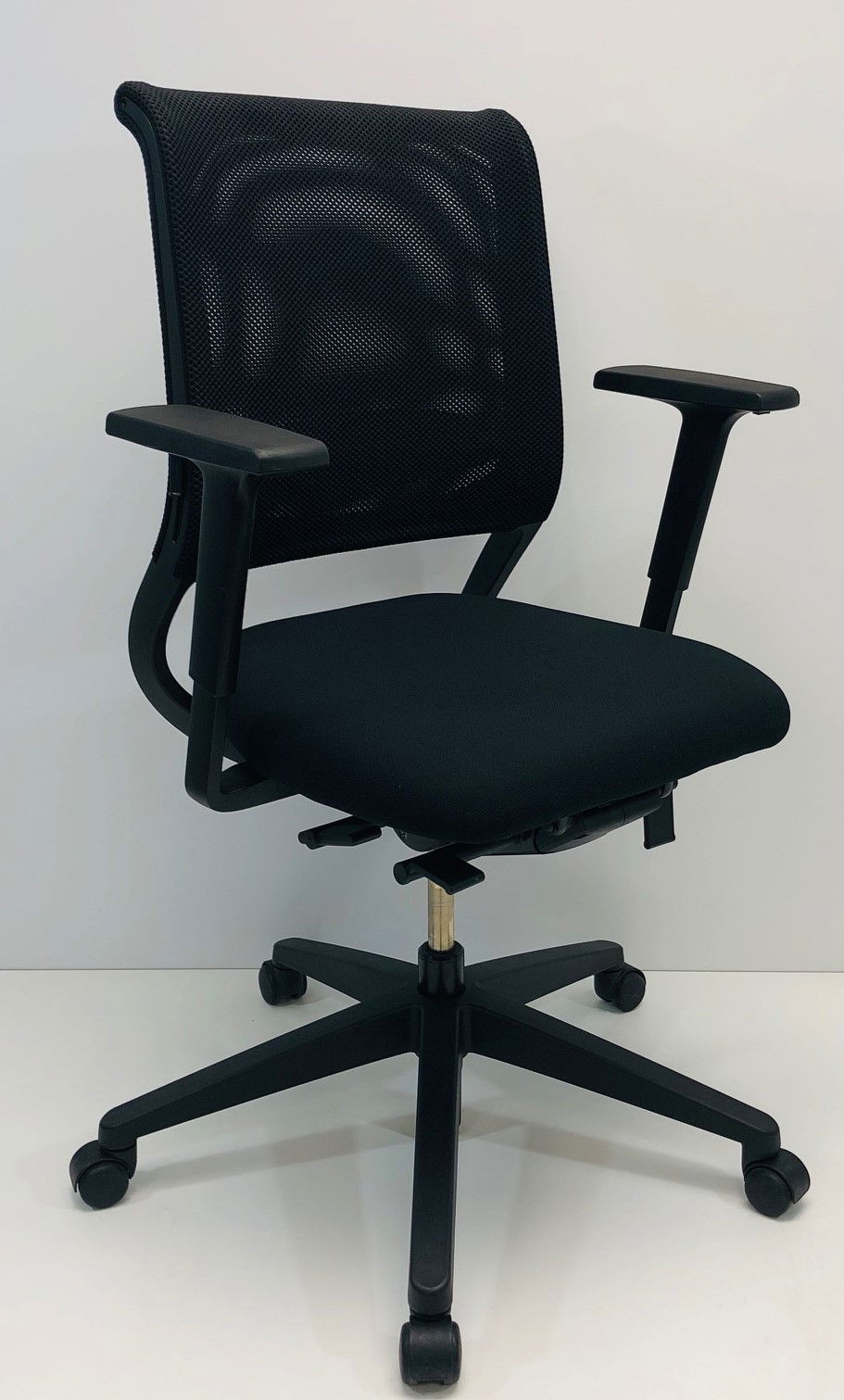 Bureaustoel Sedus Netwin zwart nieuwe stof