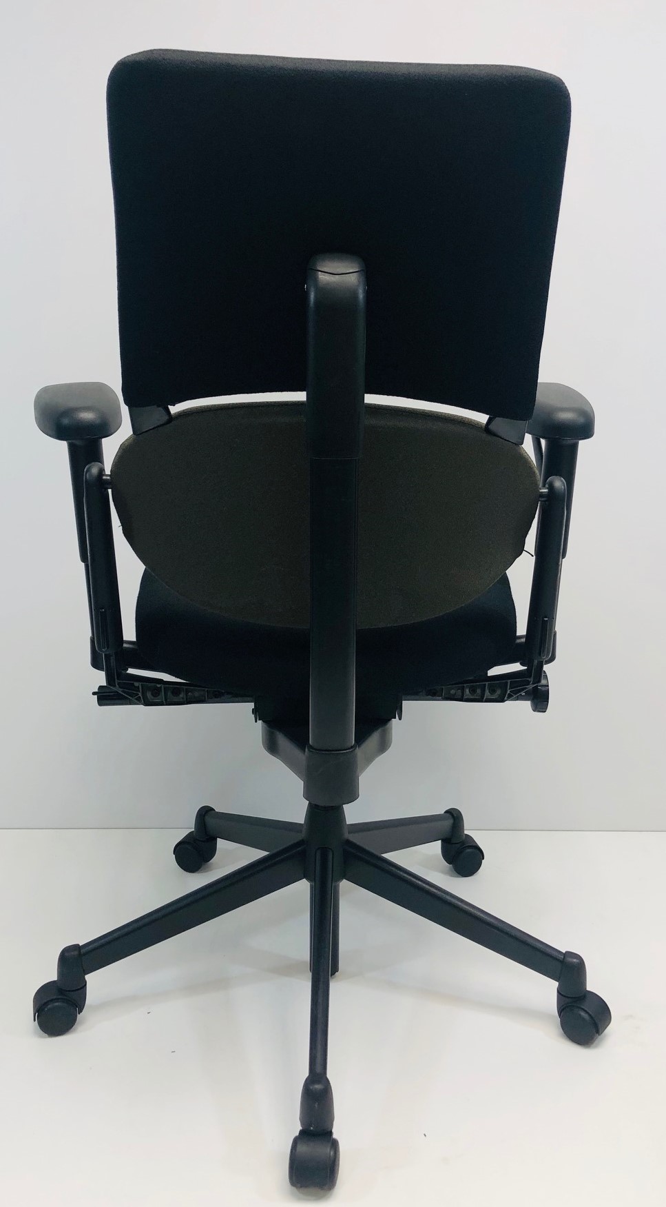 Bureaustoel Steelcase Strafor beige zwart