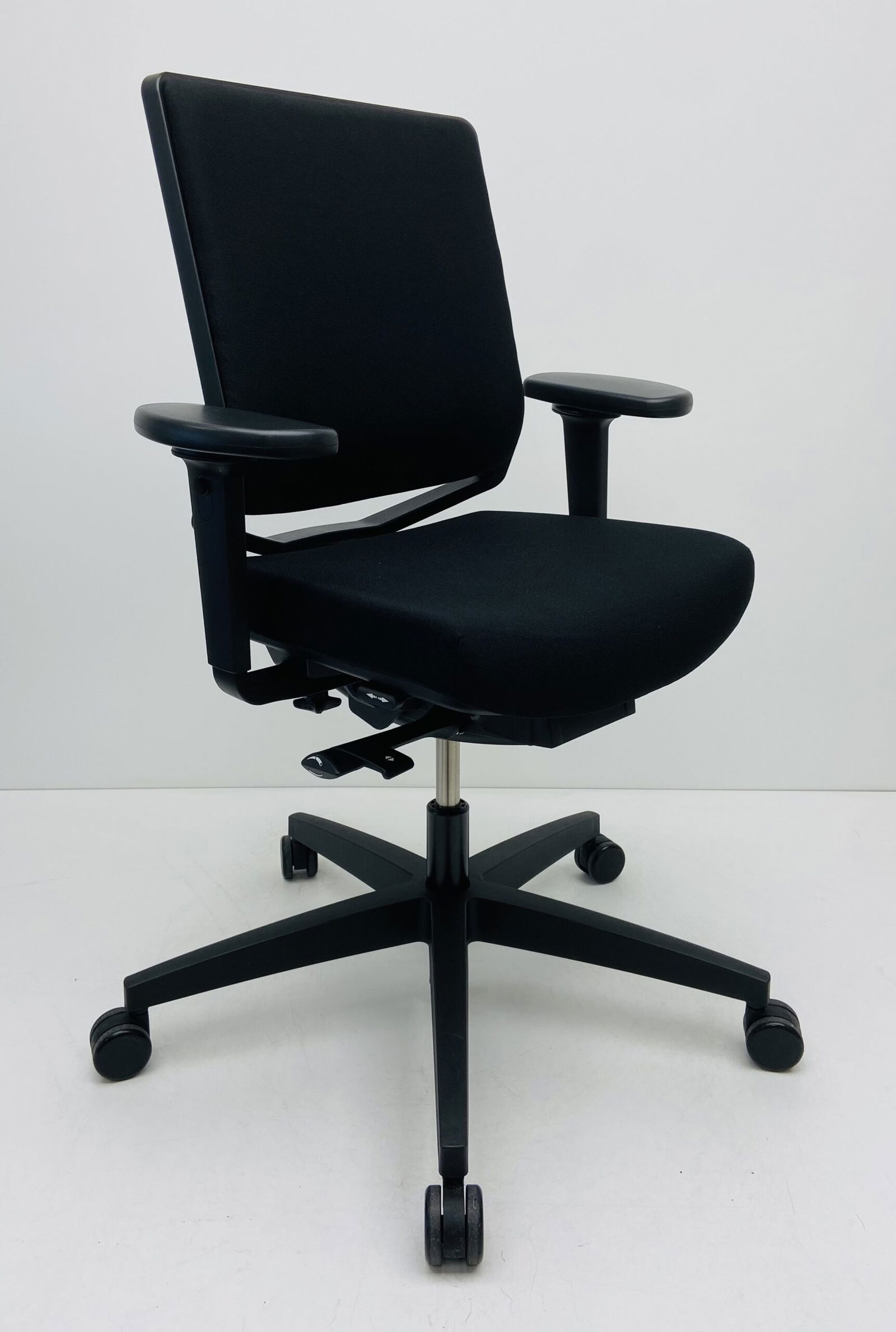 Bureaustoel Dauphin Tio originele stof