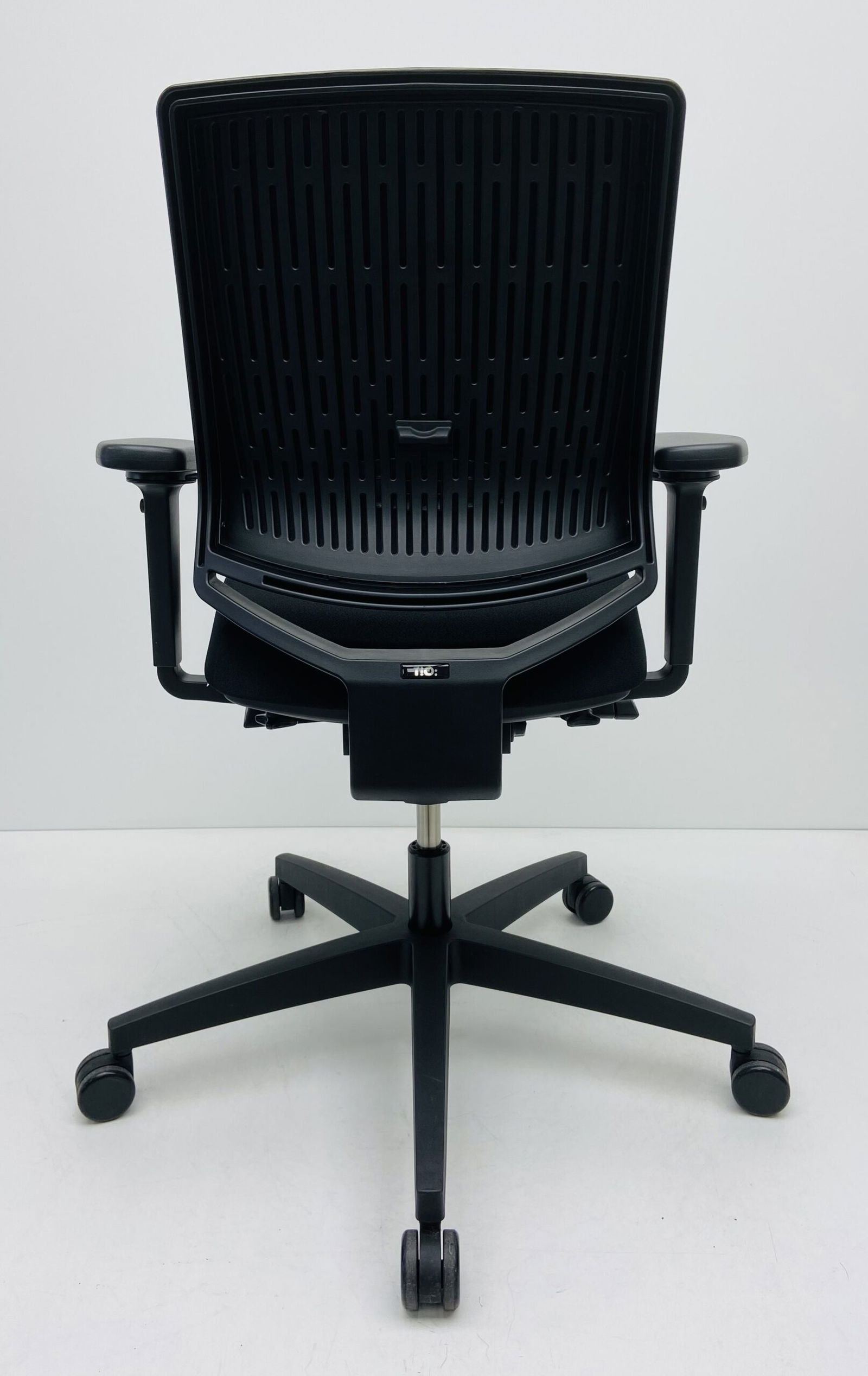 Bureaustoel Dauphin Tio originele stof