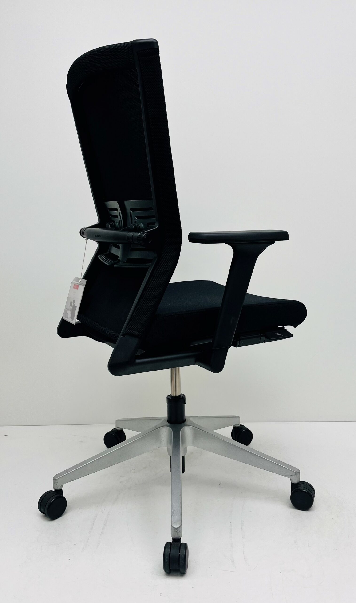 Bureaustoel Comforto 56 zwart netrug